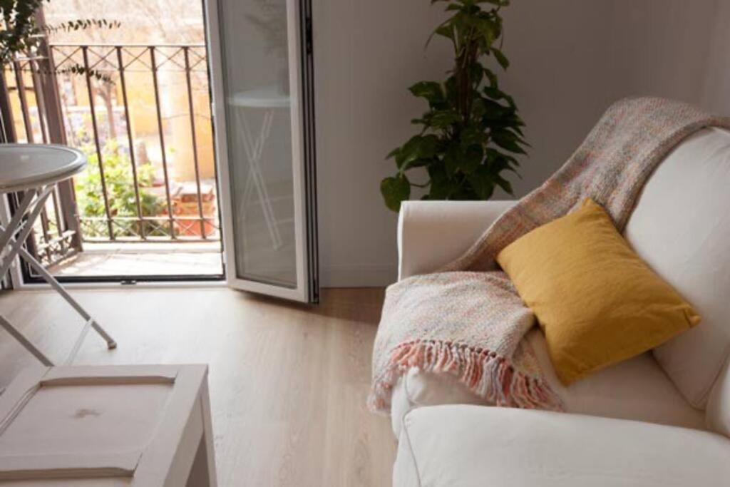 Casita De Las Puertas Centro Alameda Seville Exterior photo
